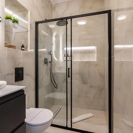 Sunny & Cozy Stylish -perfect Location- *