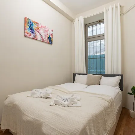 Sunny & Cozy Stylish -perfect Location-