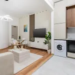 Sunny & Cozy Stylish -perfect Location- * Budapeşte