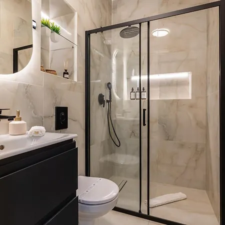 Daire Sunny & Cozy Stylish -perfect Location-